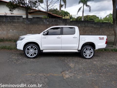 Toyota Hilux CD Toyota Hilux CD