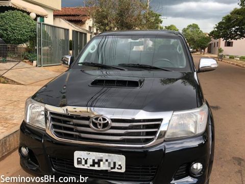 Toyota Hilux CD Toyota Hilux CD