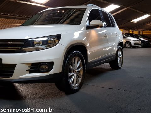 Volkswagen Tiguan Volkswagen Tiguan