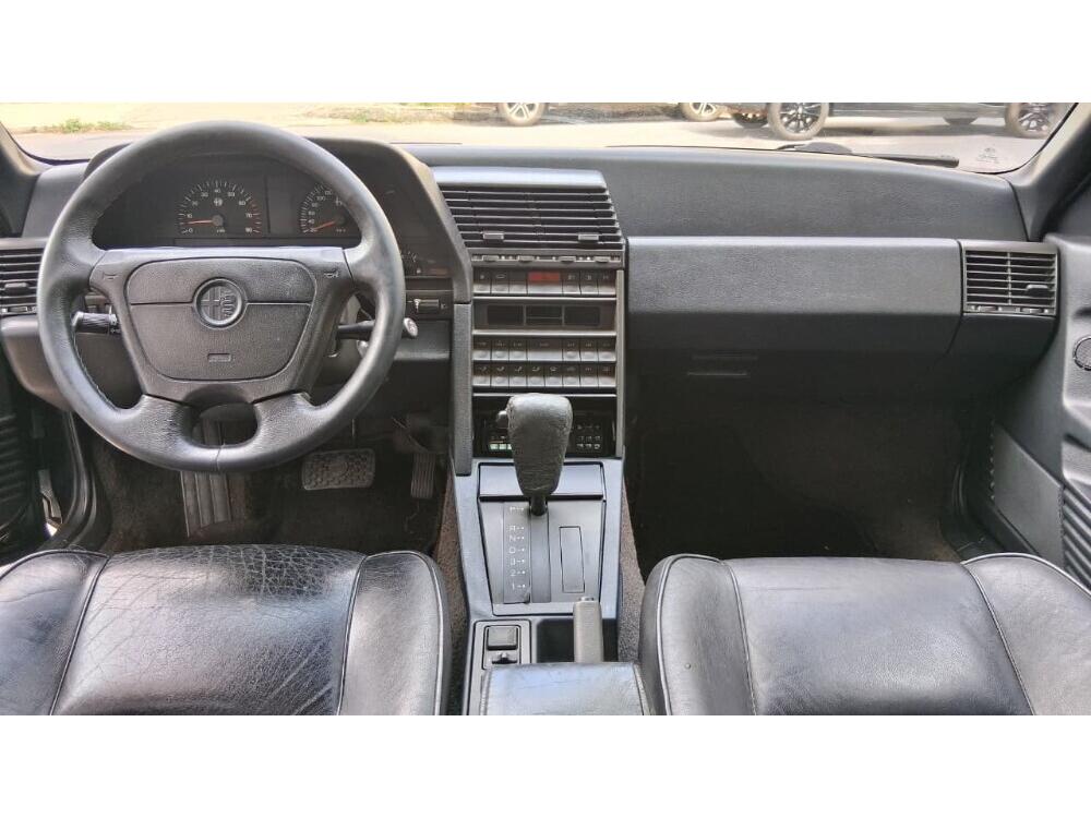 Alfa Romeo 164