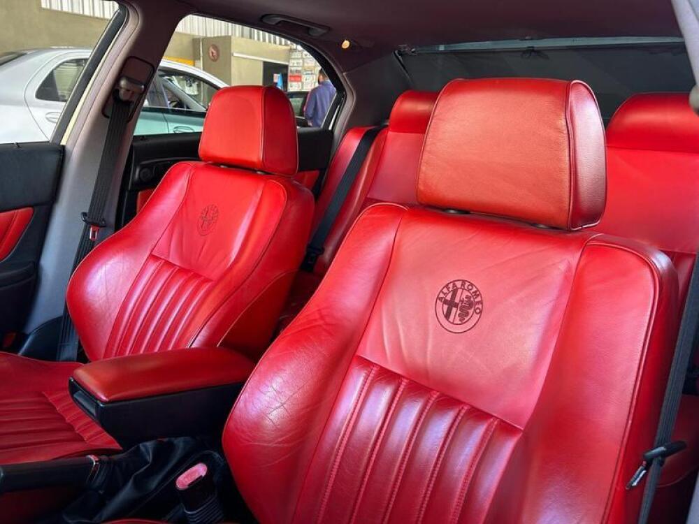 Alfa Romeo 166