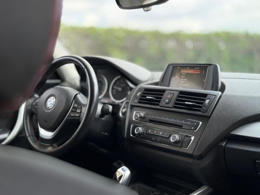 BMW 120i