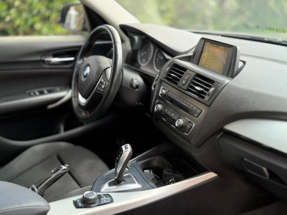 BMW 120i