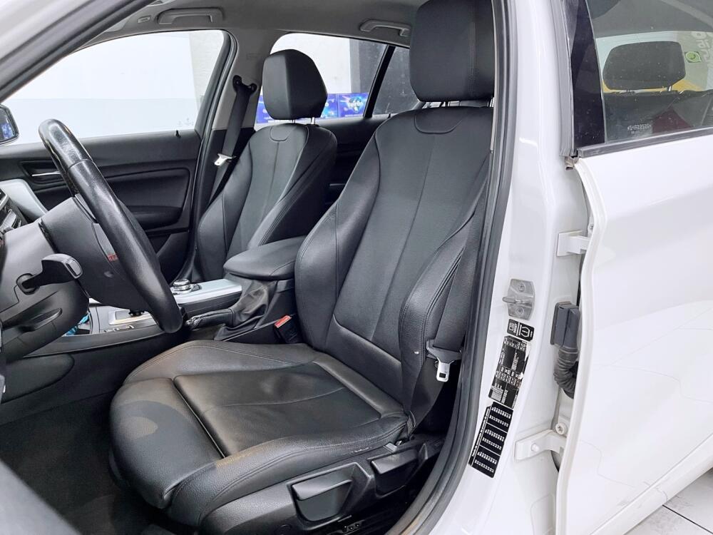 BMW 120i