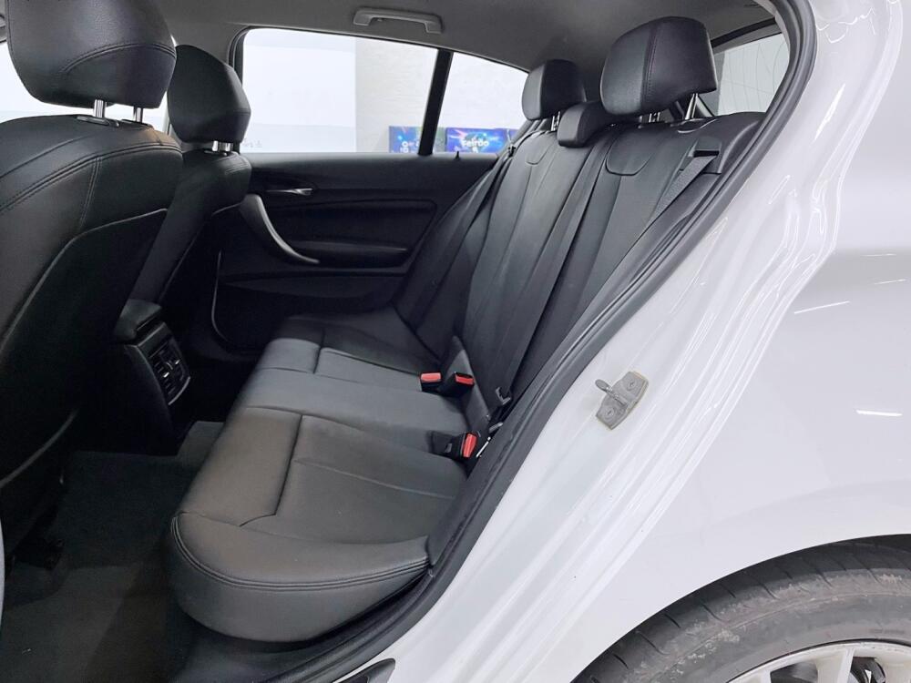 BMW 120i