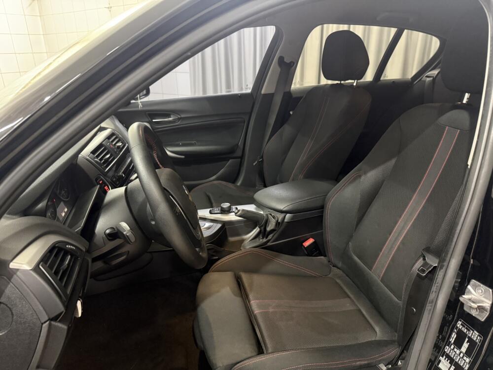 BMW 120i