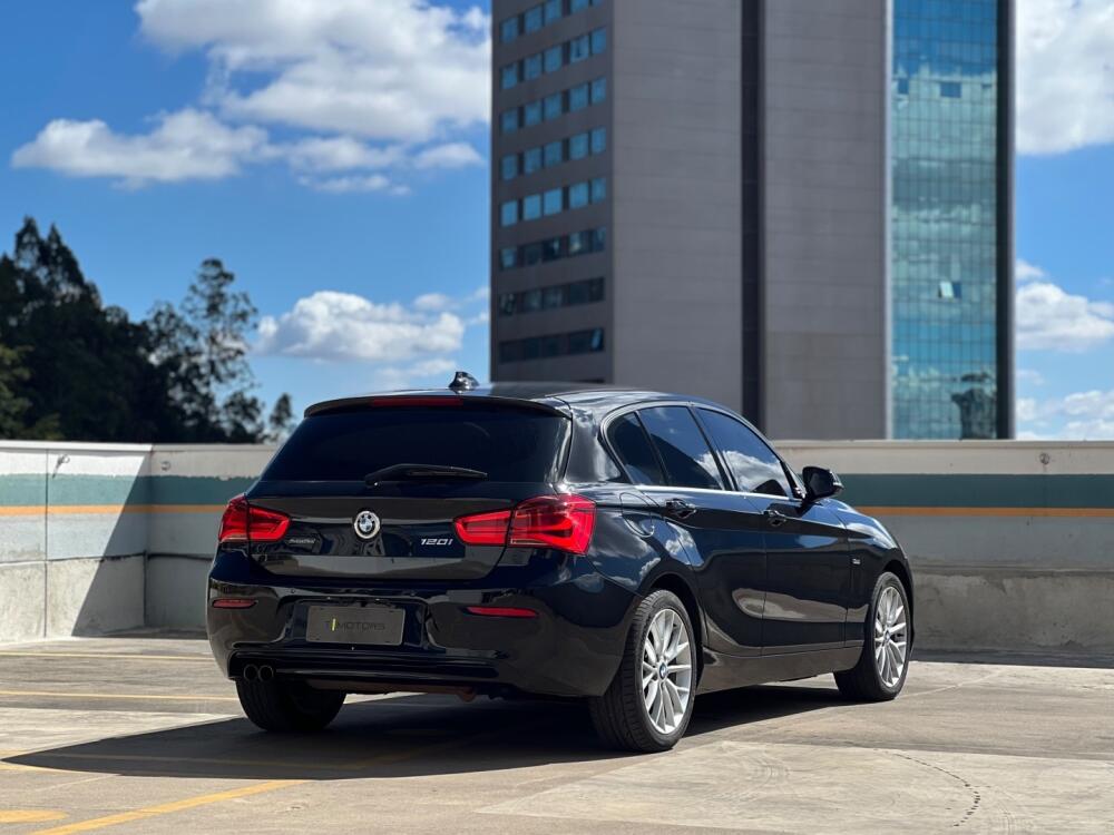 BMW 120i