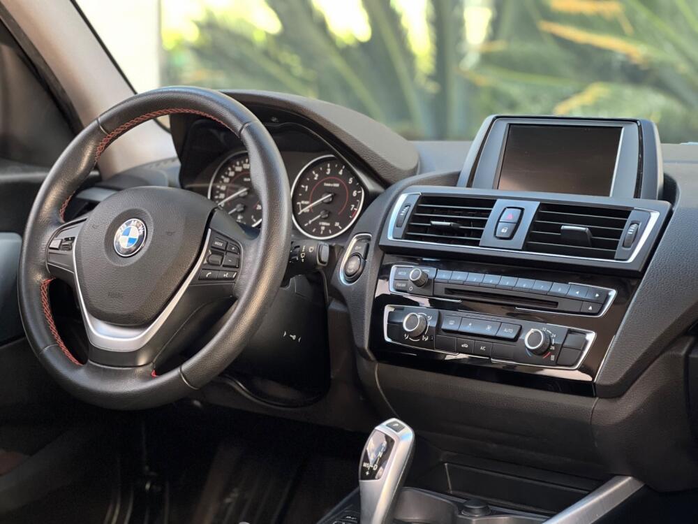BMW 120i