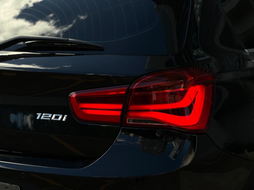 BMW 120i