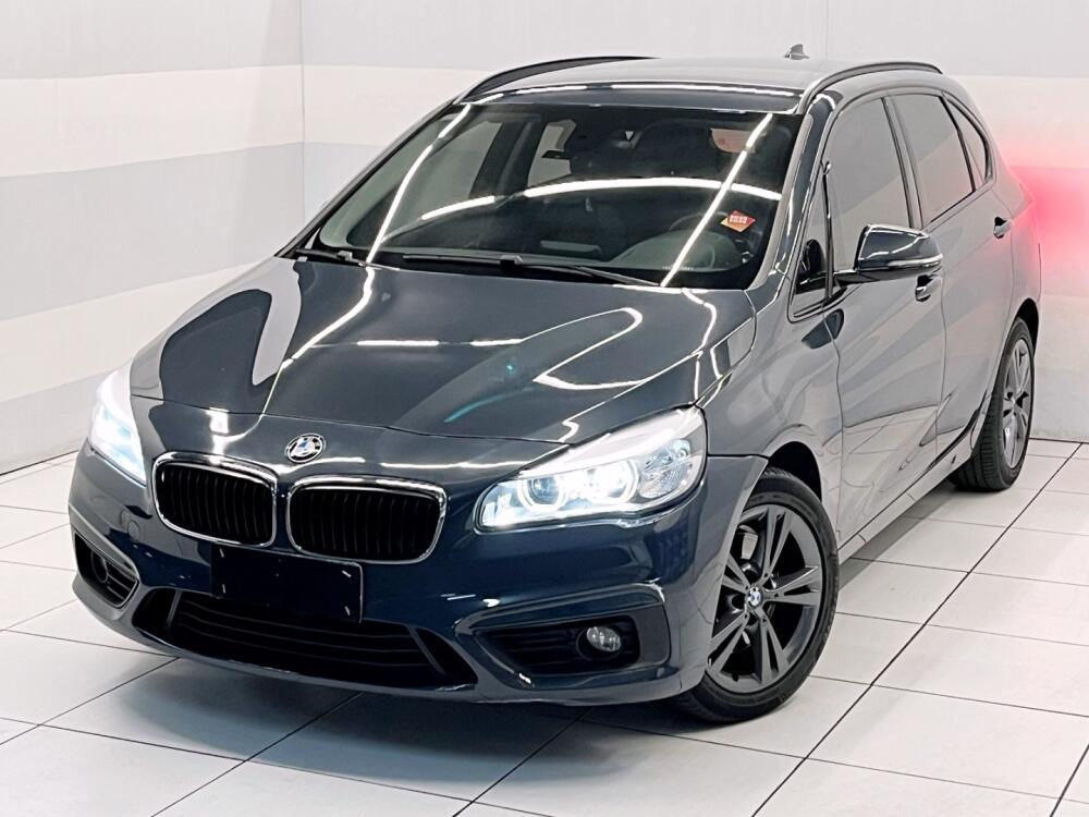 BMW 220i