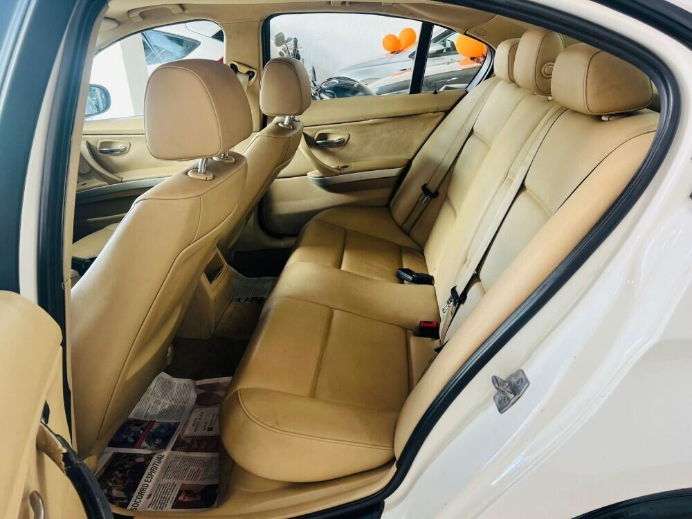 BMW 318i