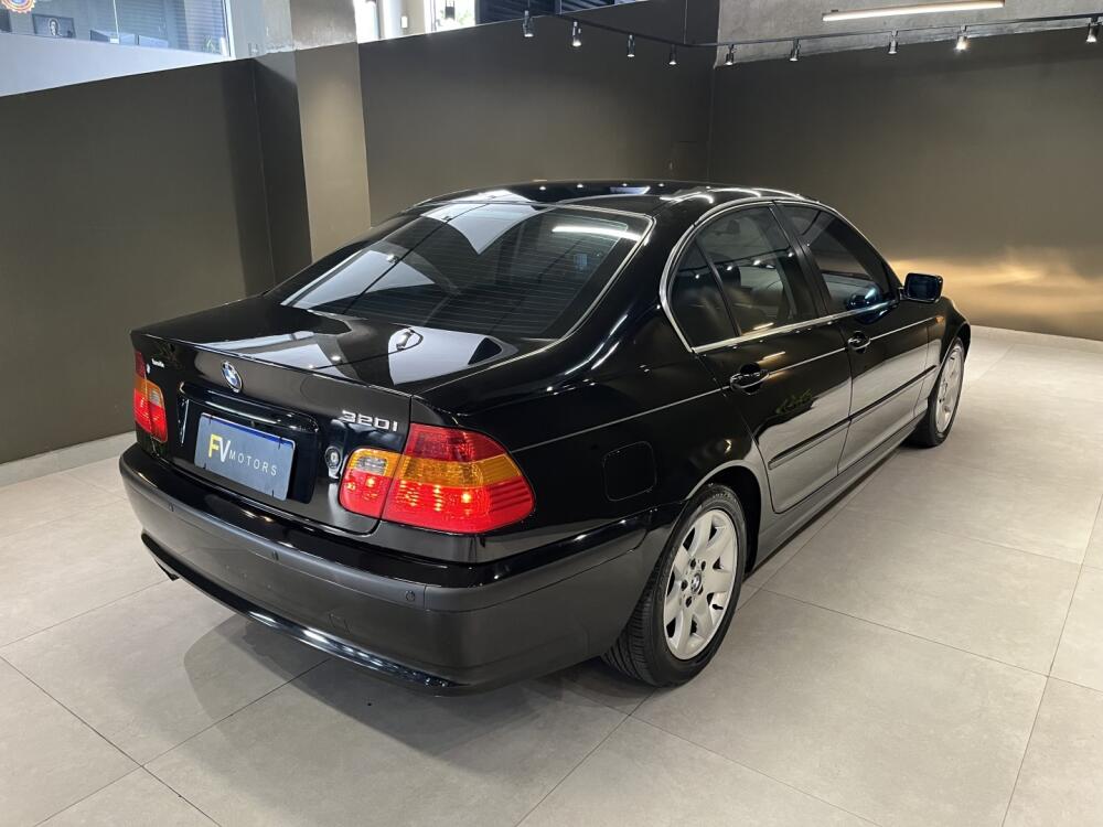 BMW 320i