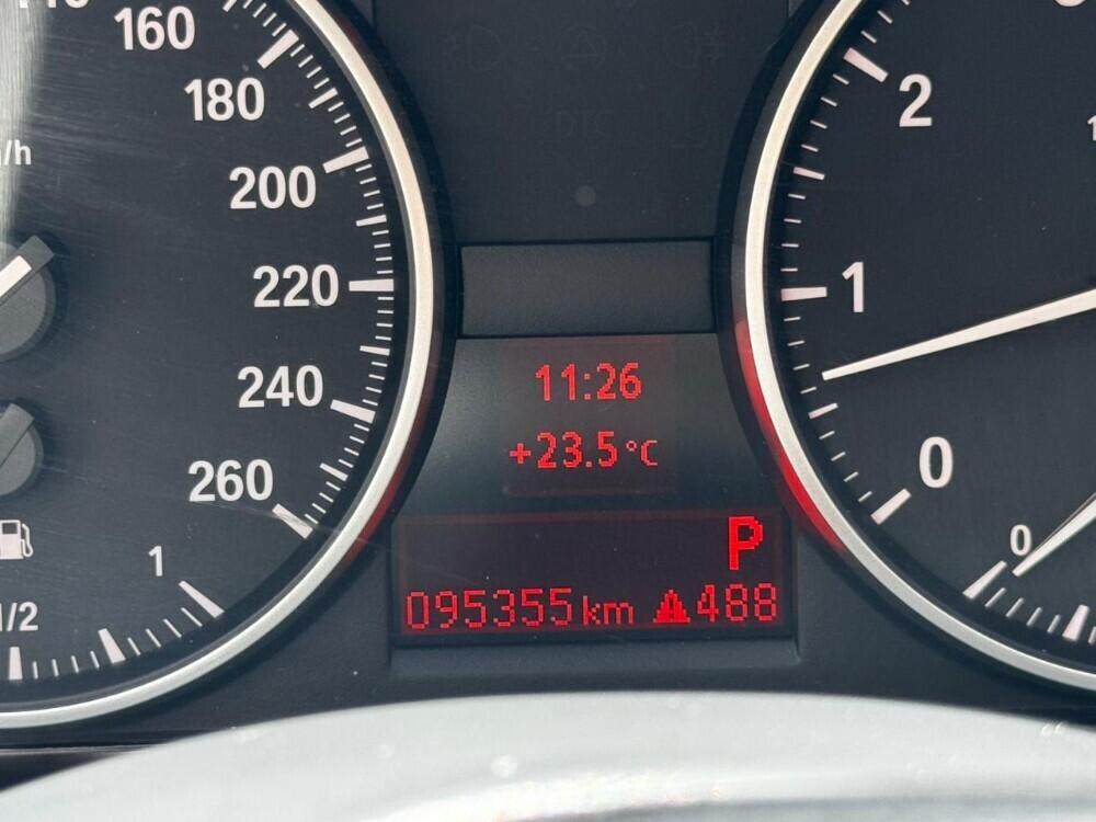 BMW 320i