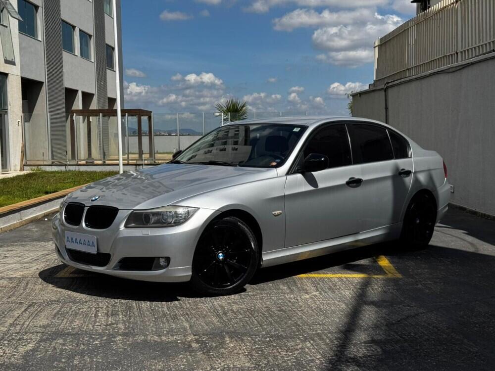 BMW 320i