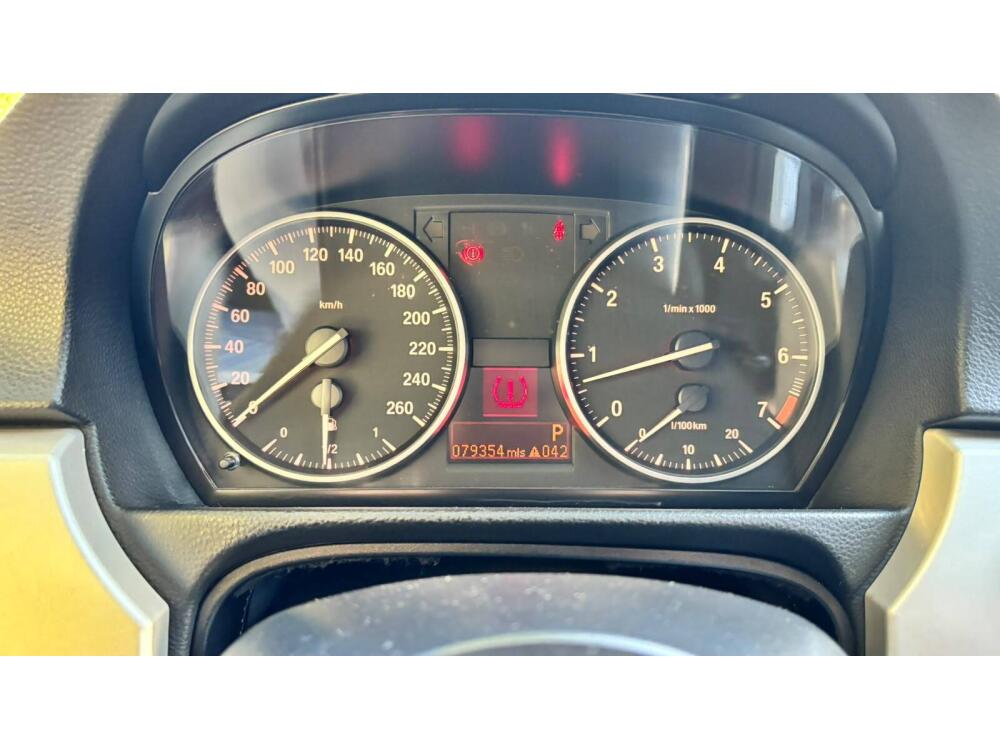 BMW 320i