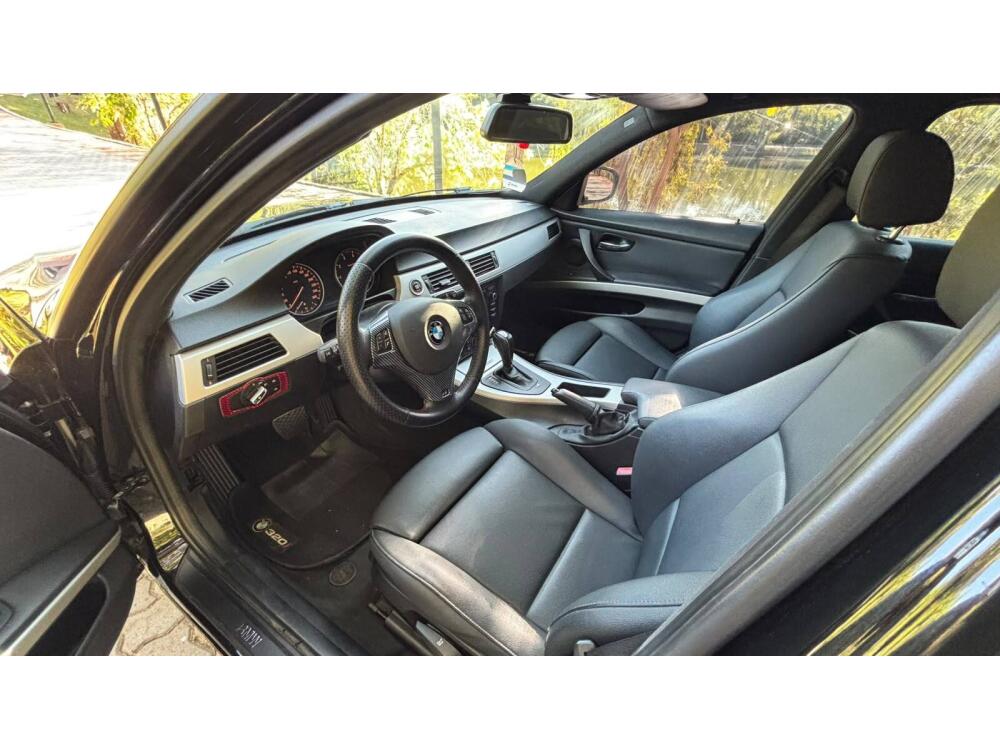 BMW 320i