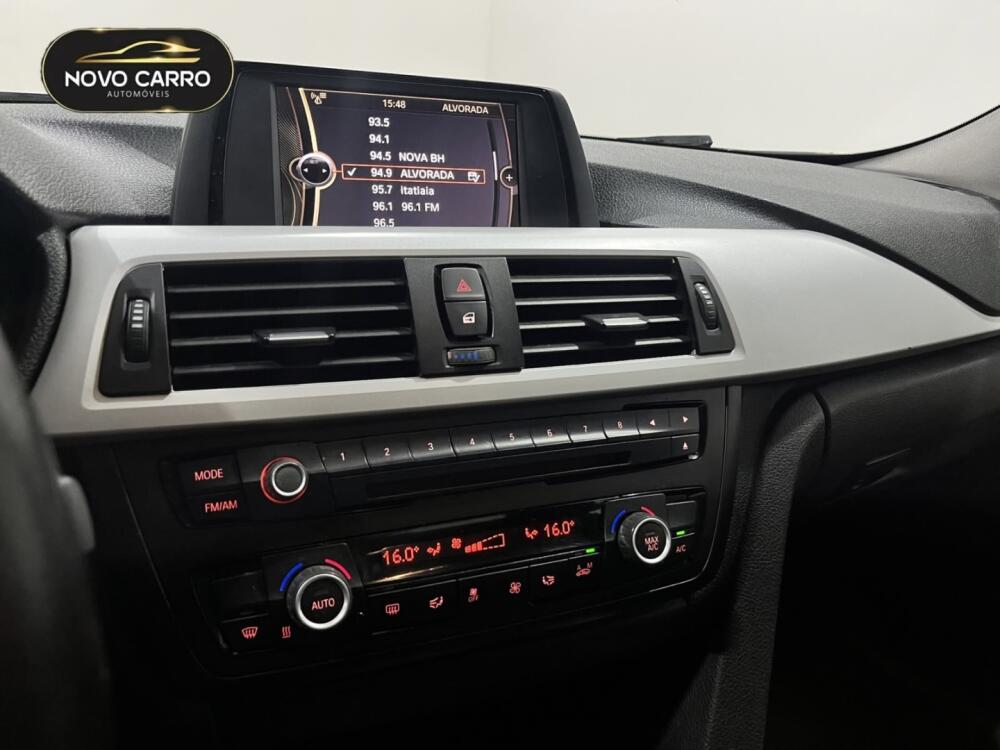 BMW 320i