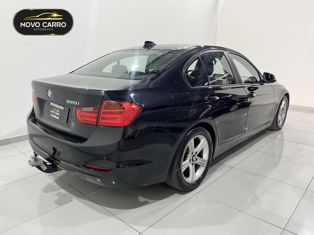 BMW 320i