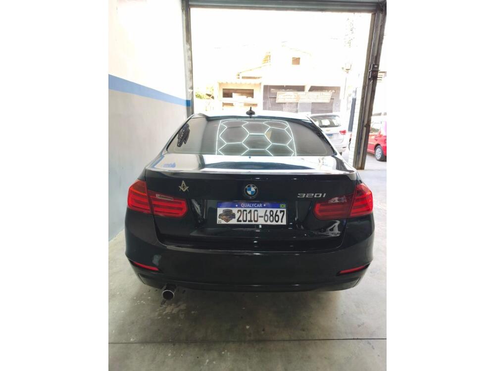 BMW 320i