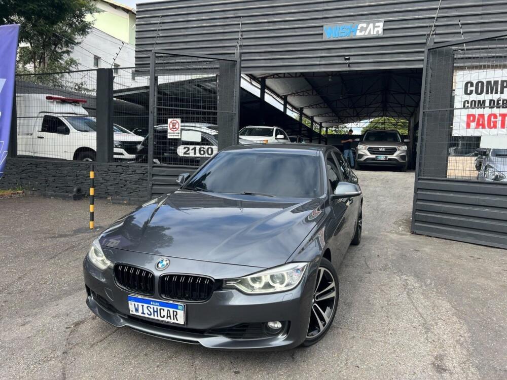 BMW 320i