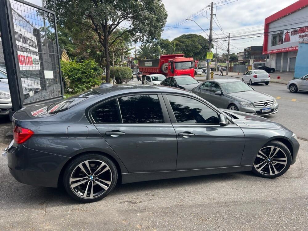 BMW 320i