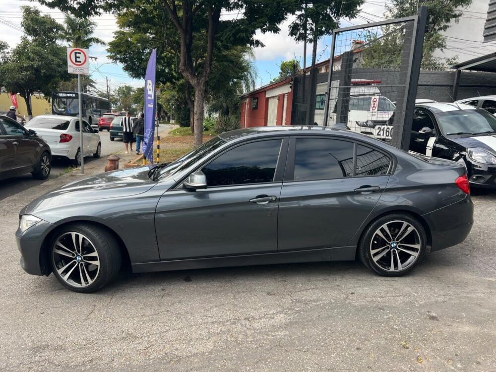 BMW 320i