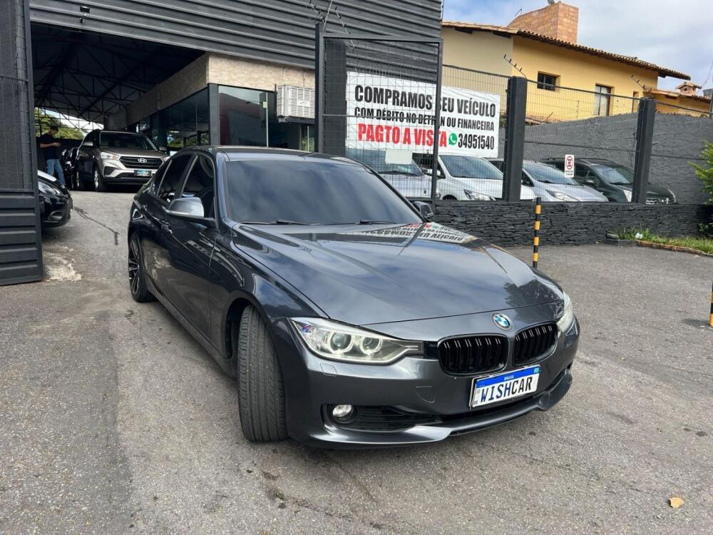 BMW 320i