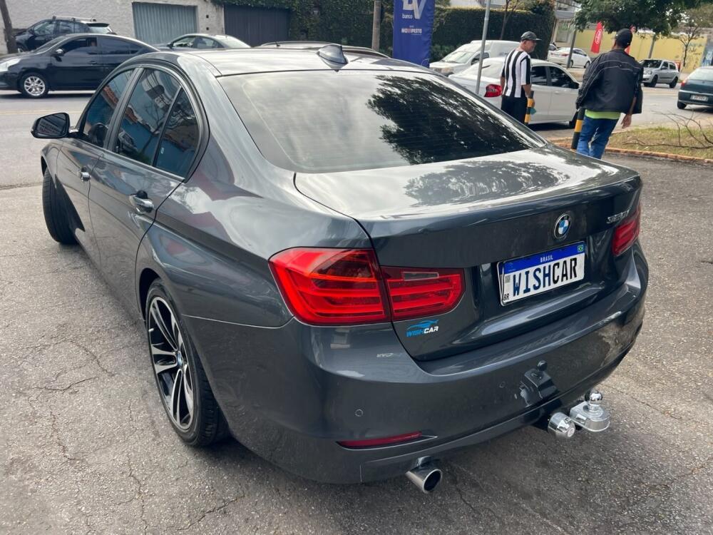 BMW 320i