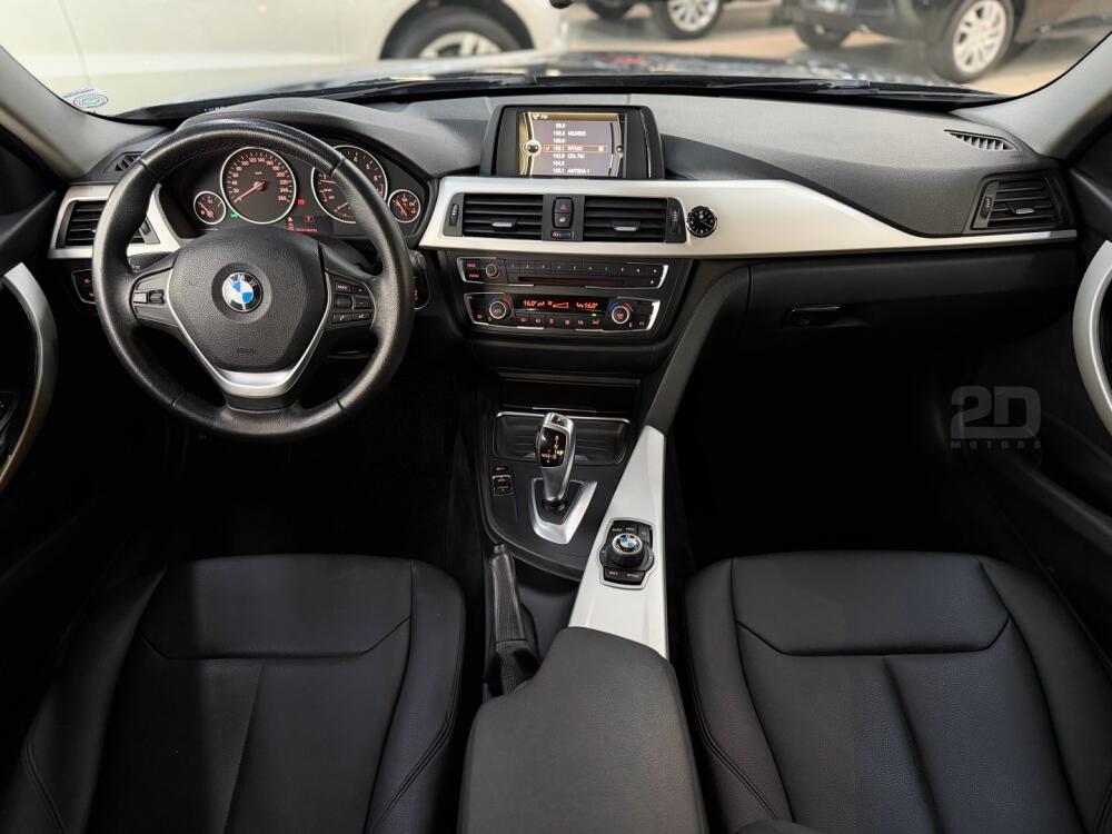 BMW 320i