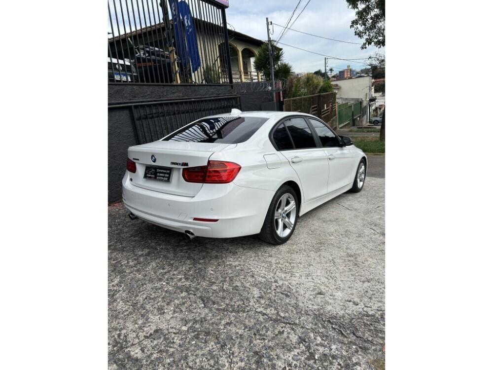 BMW 320i