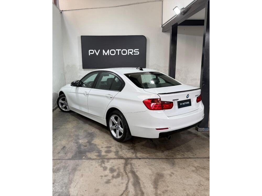 BMW 320i