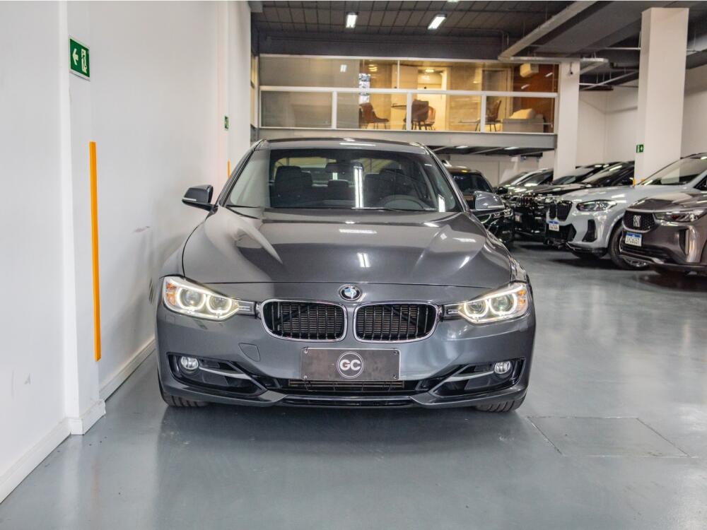 BMW 320i