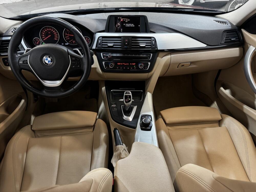 BMW 320i