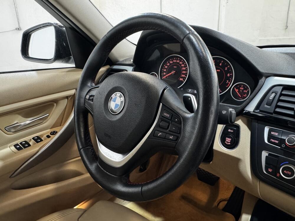 BMW 320i