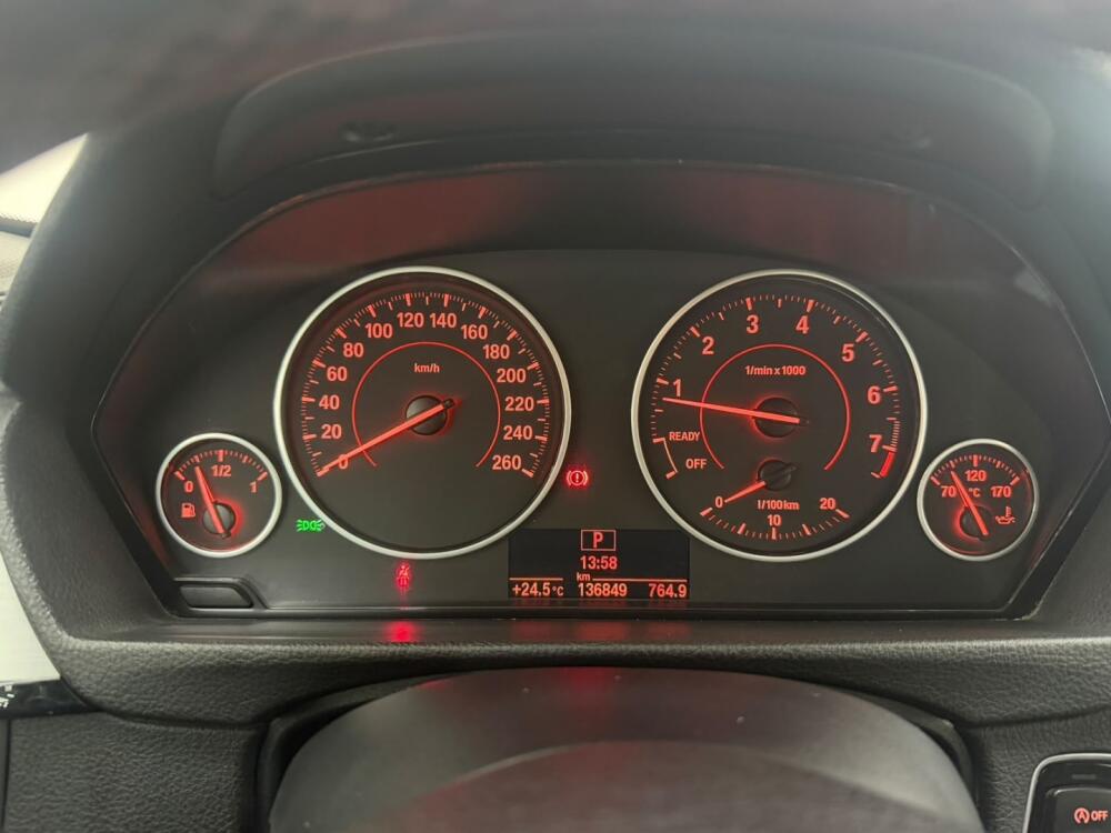 BMW 320i