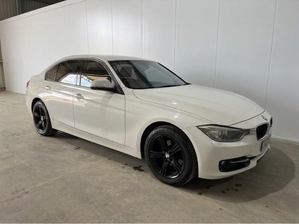 BMW 320I 320i 2015