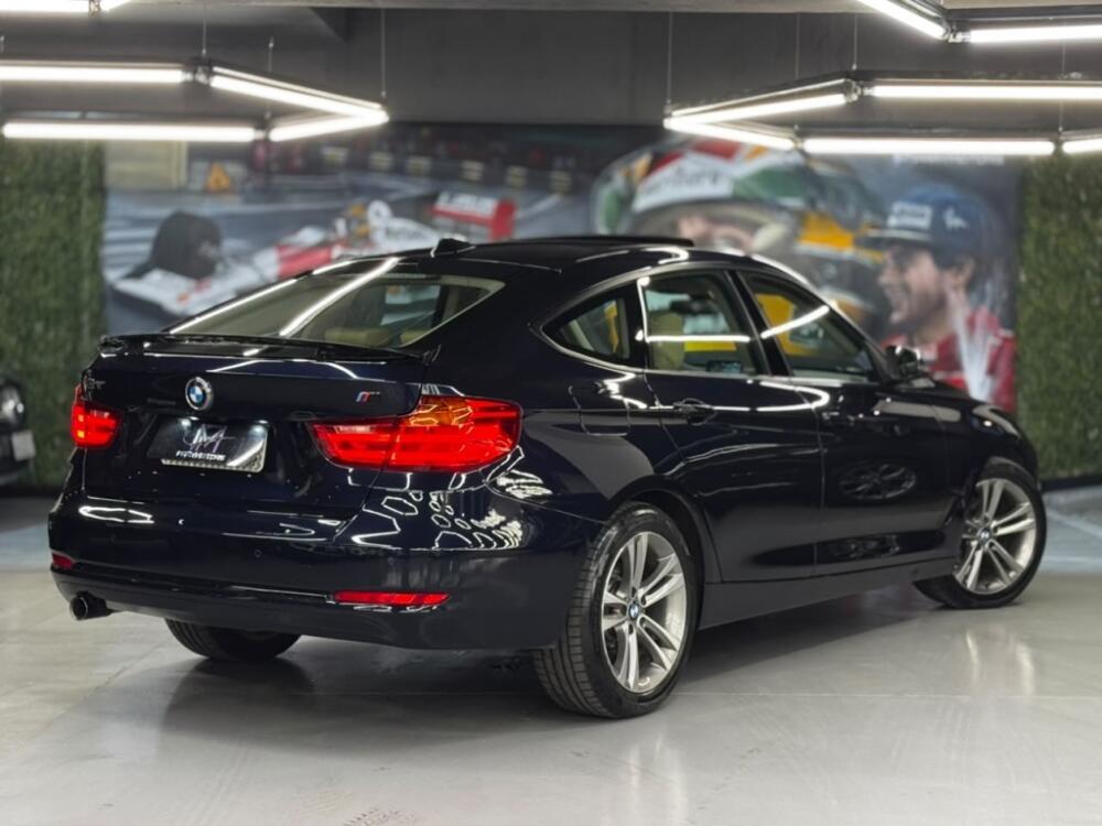 BMW 320i