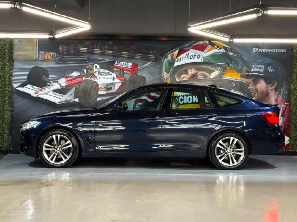 BMW 320i