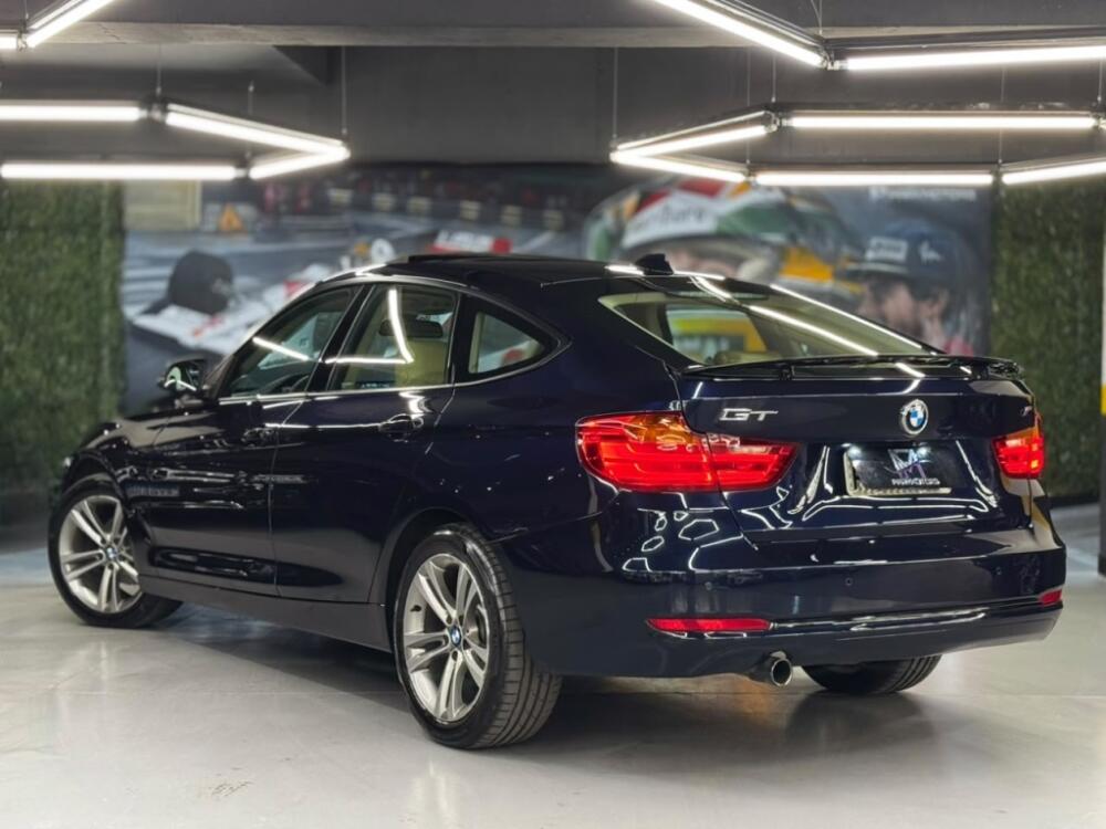 BMW 320i