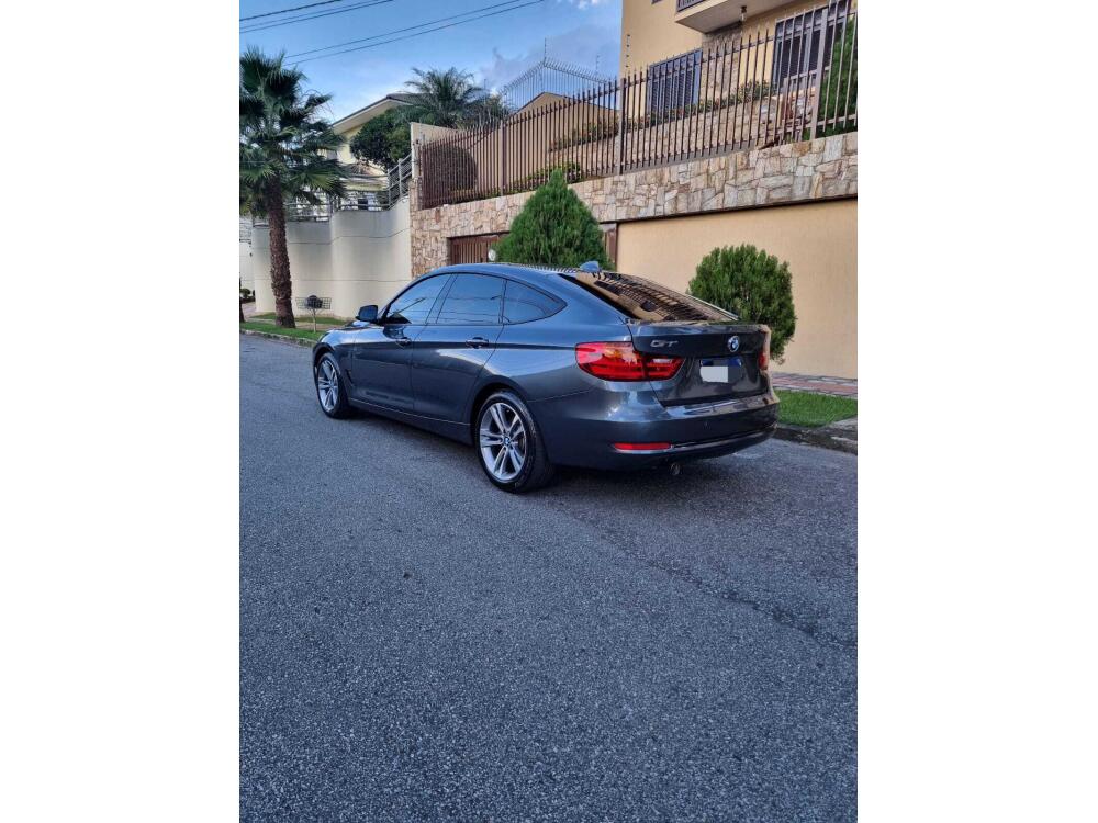 BMW 320i