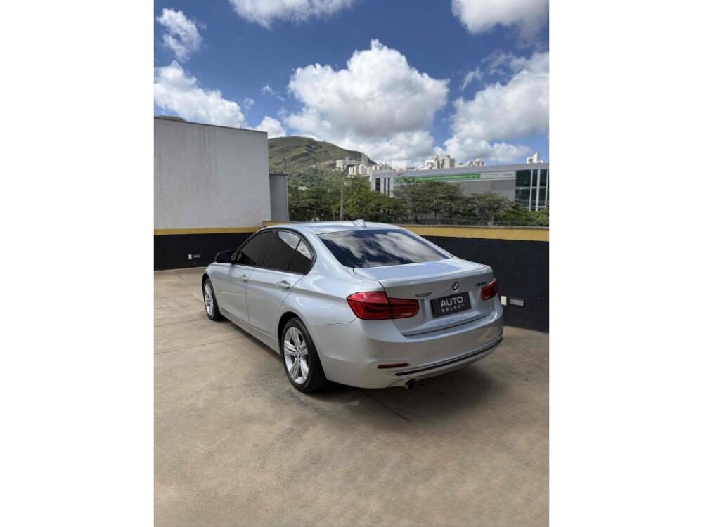 BMW 320i