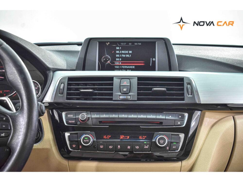 BMW 320i