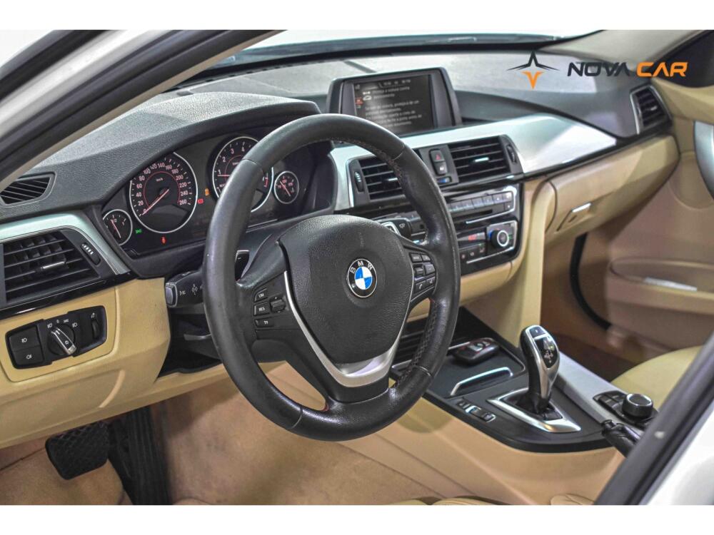 BMW 320i