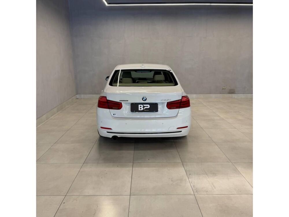 BMW 320i