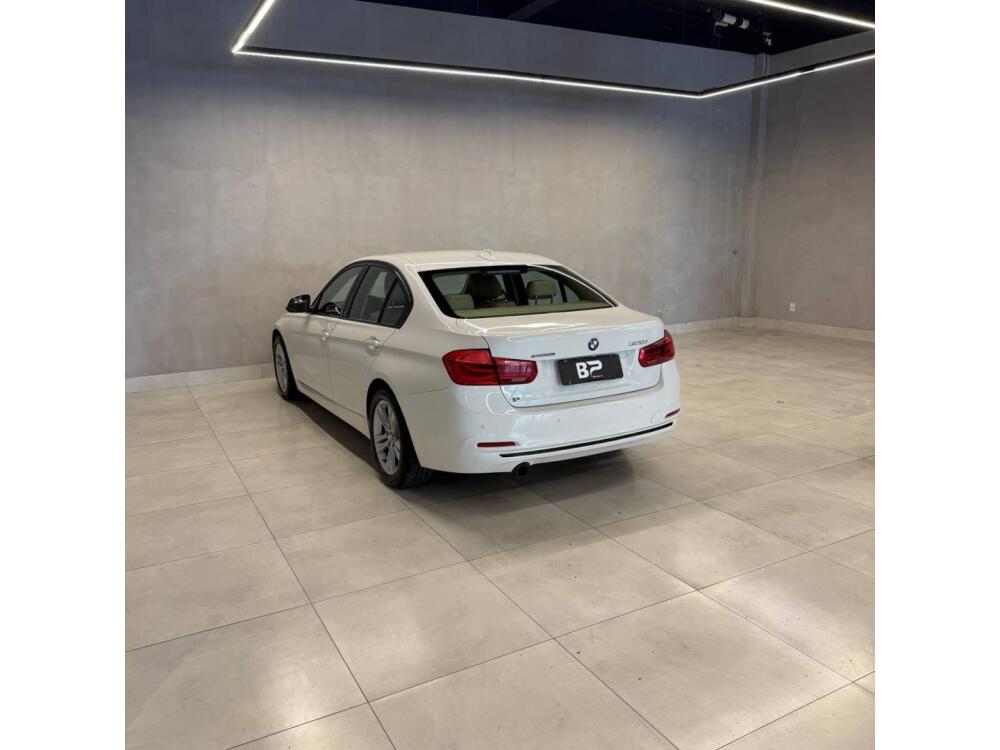 BMW 320i