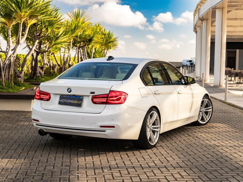 BMW 320i