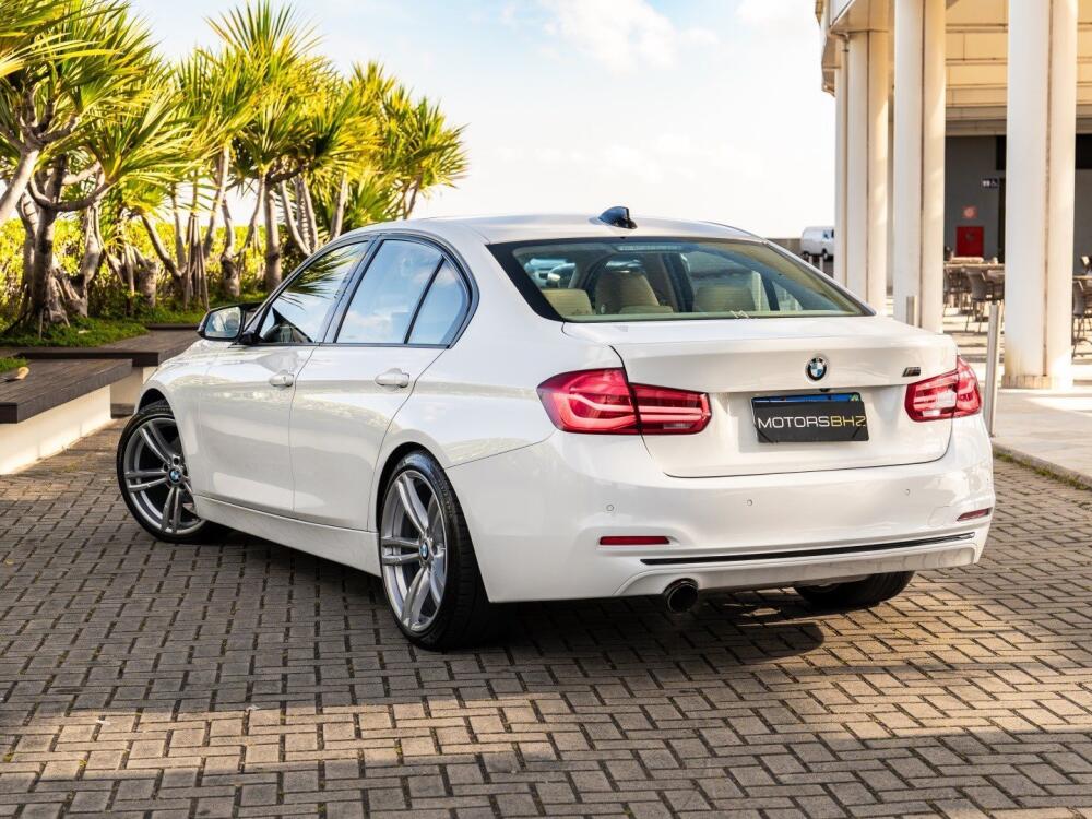 BMW 320i