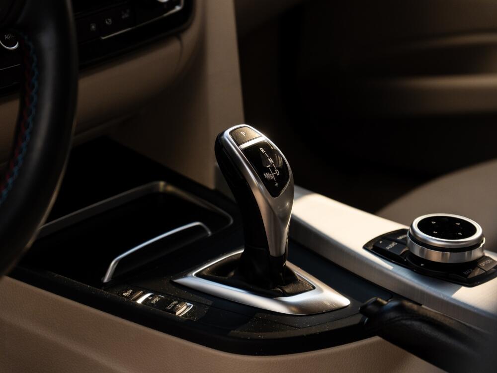 BMW 320i