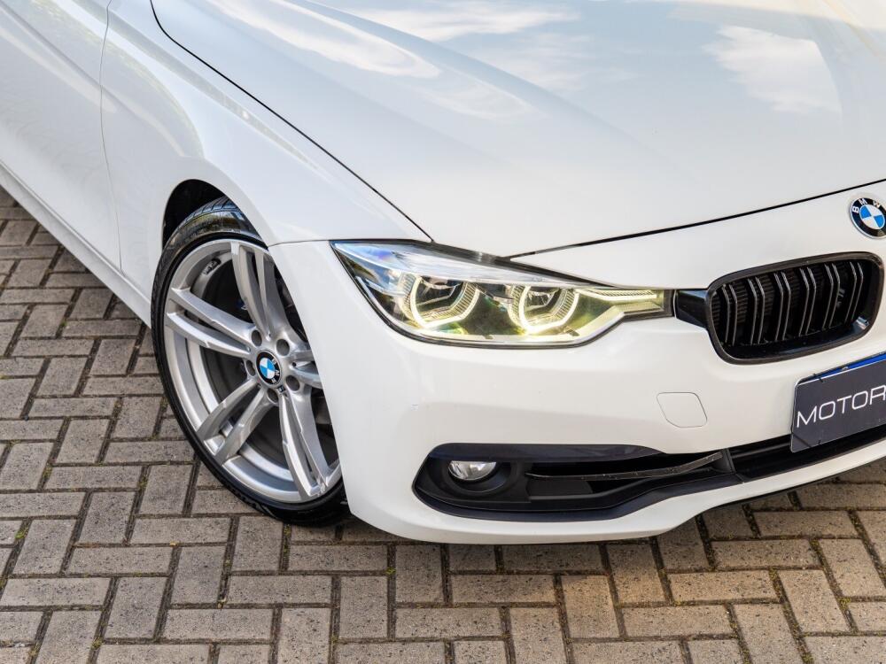 BMW 320i