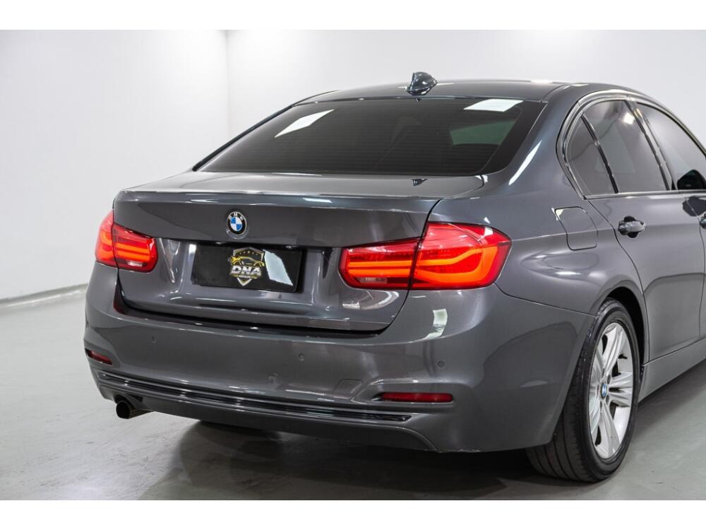 BMW 320i